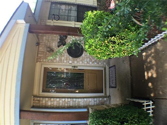 3rd image of 440 Justice Dr