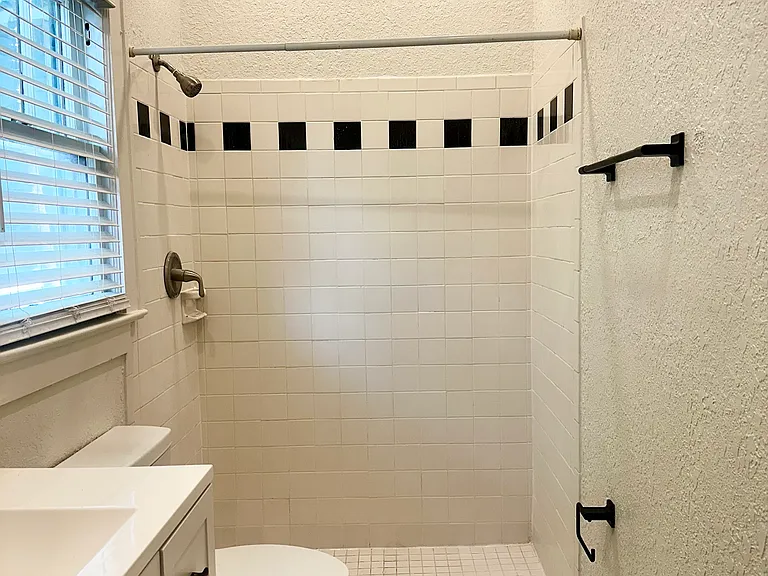 132 E Muriel St #2 — Photo 11
