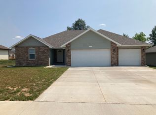 212 E Seminole St, Strafford, MO 65757
