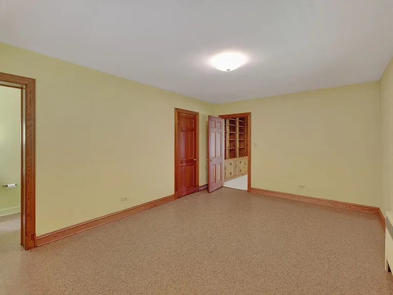 535 E Rio Rd — Photo 25
