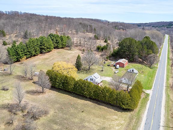 2nd image of 2760 River Rd
