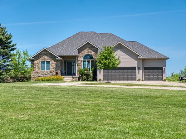 5141 Shipman Rd, Corunna, MI 48817