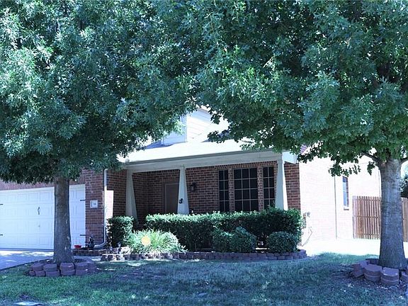 2nd image of 700 Bastrop Dr