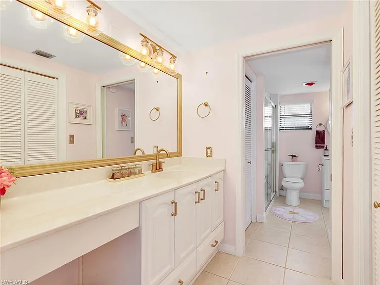 801 River Point Dr #203A — Photo 17