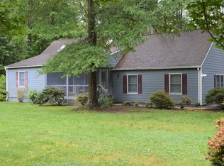 732 Lancelot Dr, Reedville, VA 22539