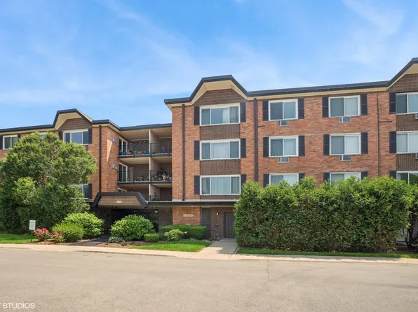 1217 S Old Wilke Rd APT 101, Arlington Heights, IL 60005