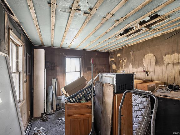 3rd image of 1709 S Sycamore St