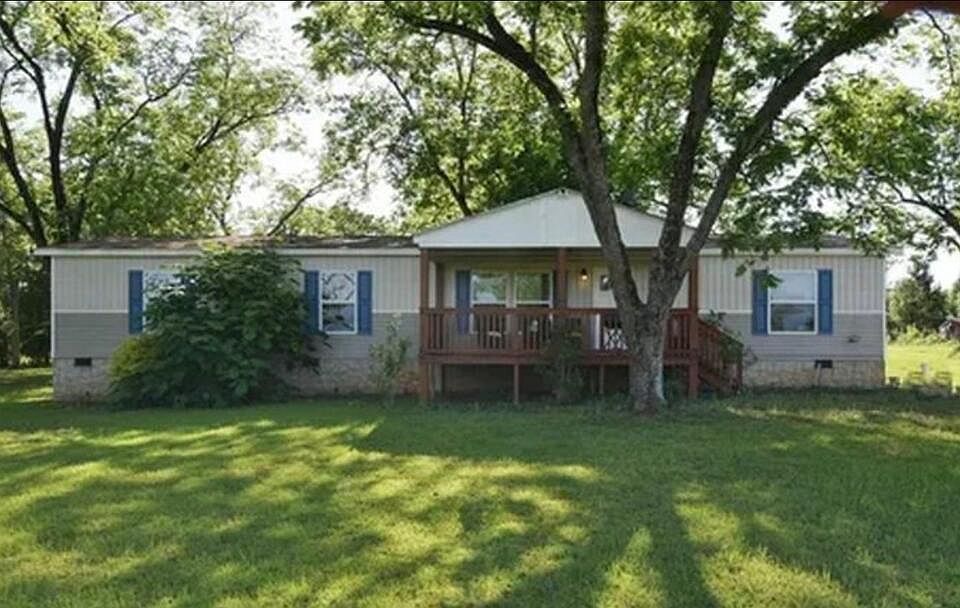 1st image of 164 Livingston Rd