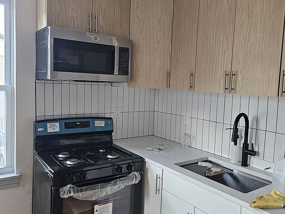 2nd image of 177 Ashburton Ave Floor 2