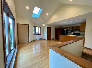 15 Burghardt St, Worcester, MA 01604