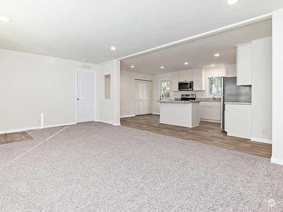 5th image of 8706 Foxglove Court SE