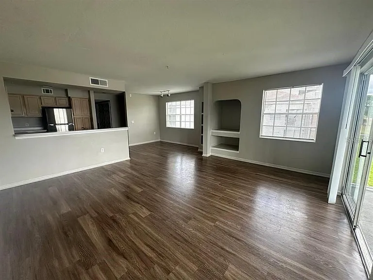 13929 Fairway Island Dr #821 — Photo 4