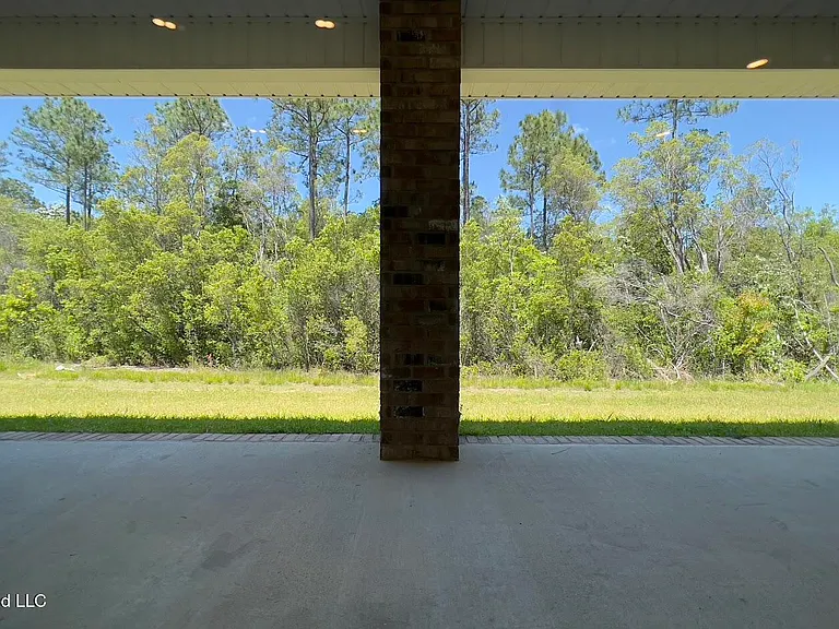 12209 Savannah Cir — Photo 38