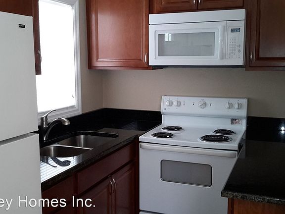 3rd image of 4551 3rd Ave S Unit B