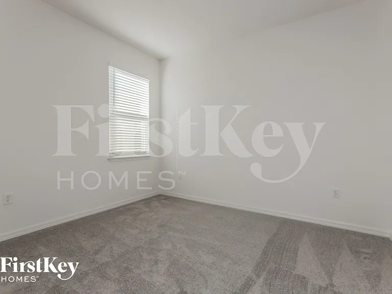 414 Reina Way — Photo 12