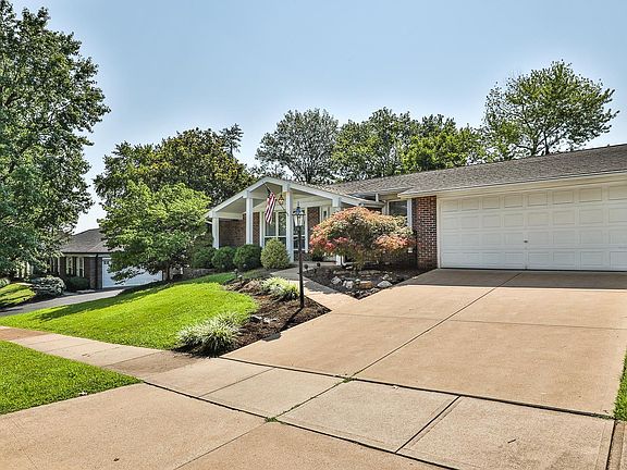 2nd image of 4610 Brookroyal Ct