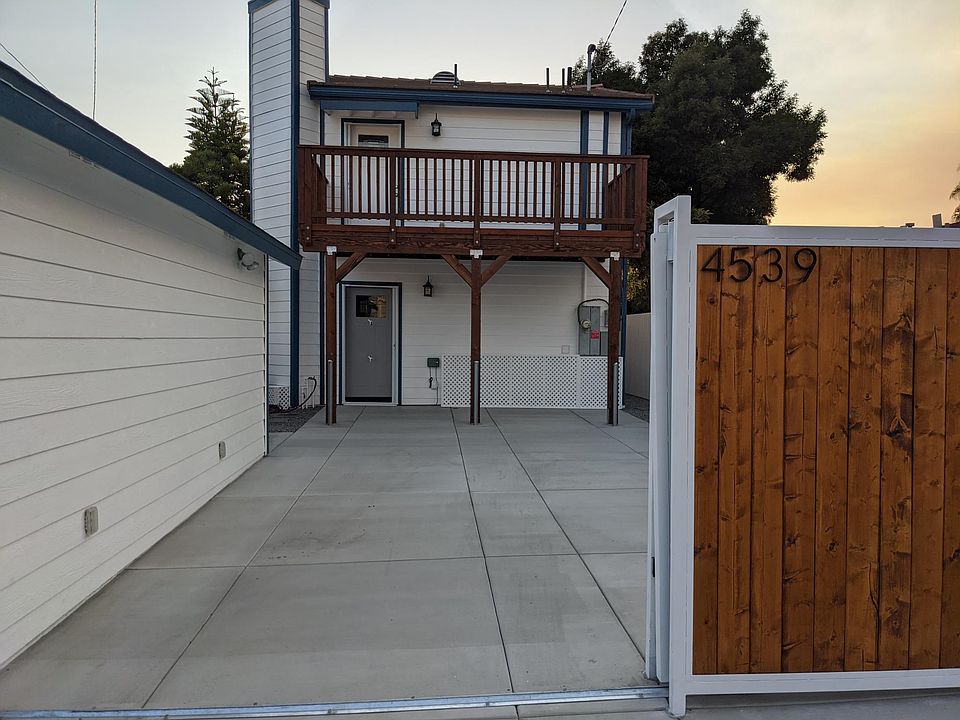 Welcome to 4539 Oregon St #1