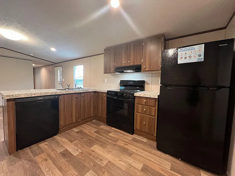 5012 Bullock Ct — Photo 7