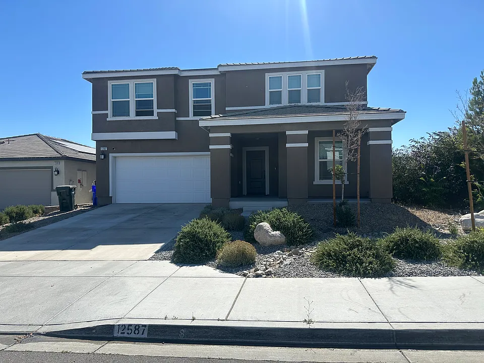 12587 Egan Pl