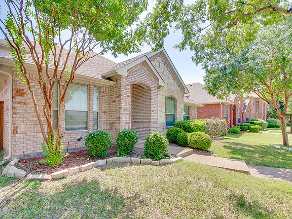 3rd image of 12252 Cardinal Creek Dr