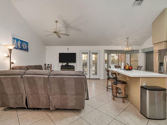 4th image of 1338 N Palmsprings Dr