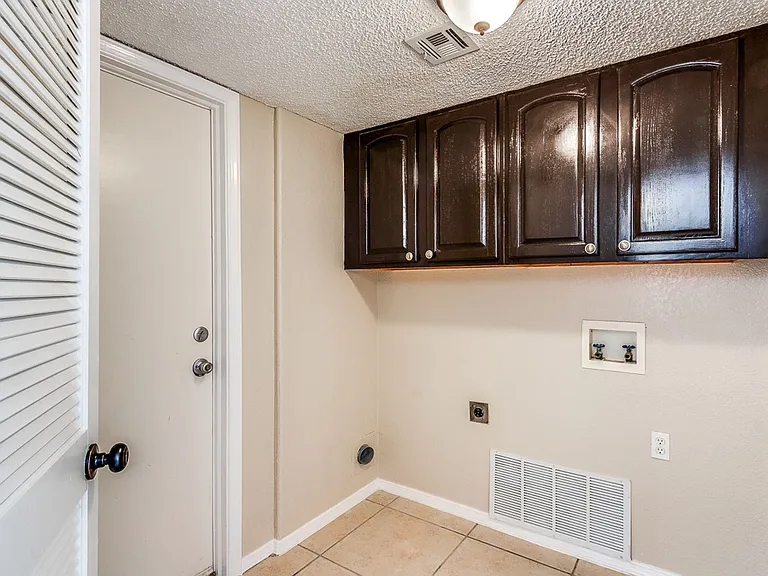 900 Tecate Pl — Photo 21
