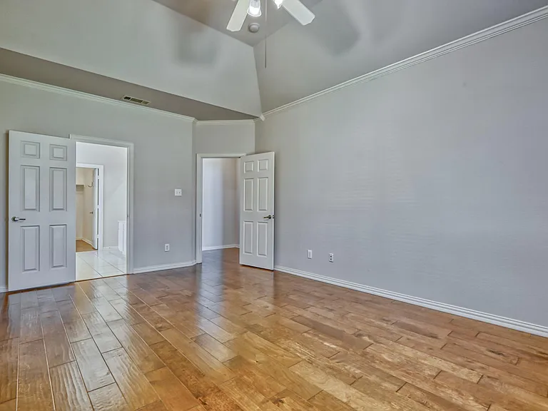 4609 Pine Brook Dr — Photo 16