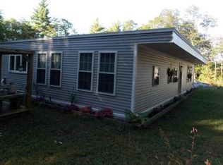 30 Morgan Rd, Hubbardston, MA 01452