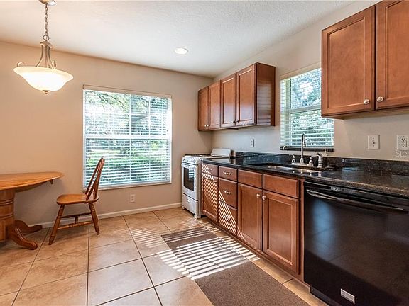 5th image of 3402 E Bloomingdale Ave