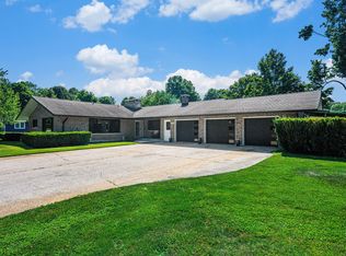 1010 East St, Three Rivers, MI 49093