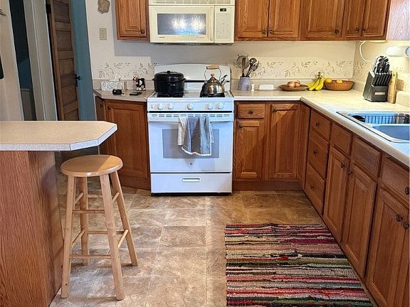 4th image of 3602 Patricia Ln