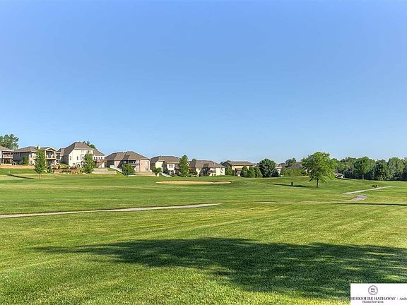 4th image of 6404 N 158th St