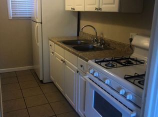 10 Indian Springs Dr APT E, Columbus, OH 43214
