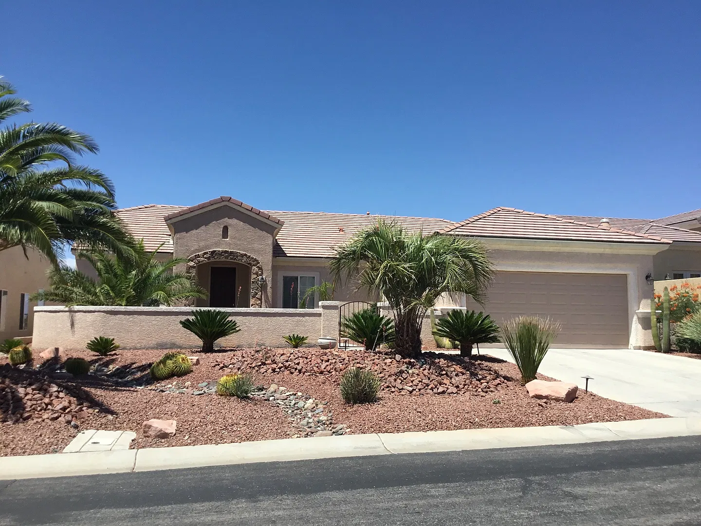 Single Story located in Sun City Anthem!! — Photo 2