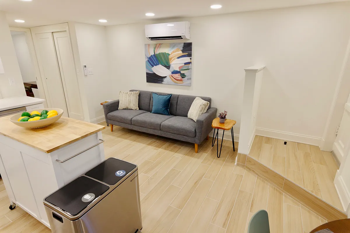Building Photo - 921 S Carolina Ave SE #BASEMENT