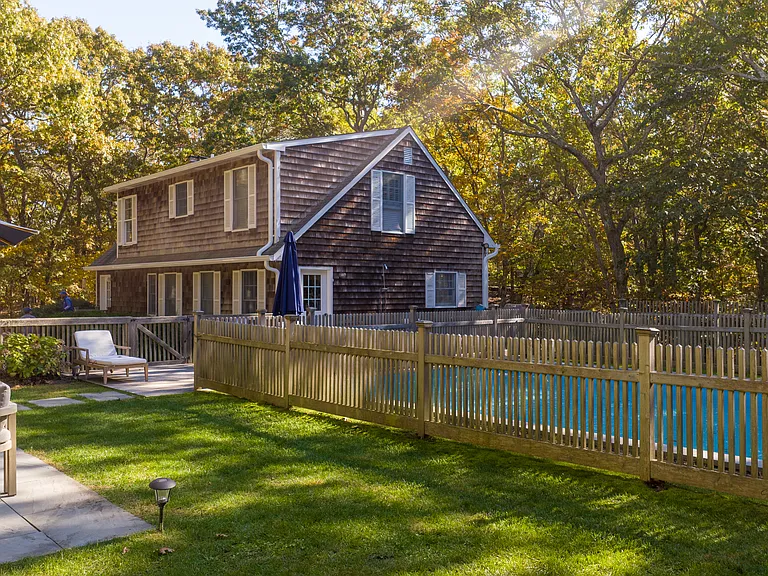 66 Pepperidge Ln — Photo 27