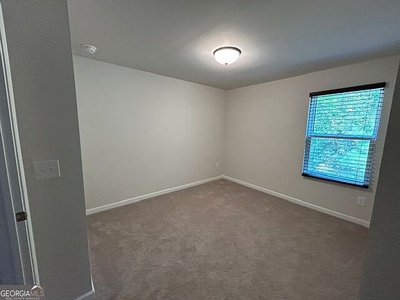5th image of 63 Brookstone Park E