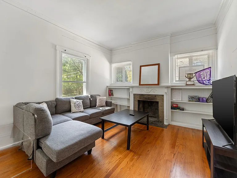 627 Library Pl — Photo 13