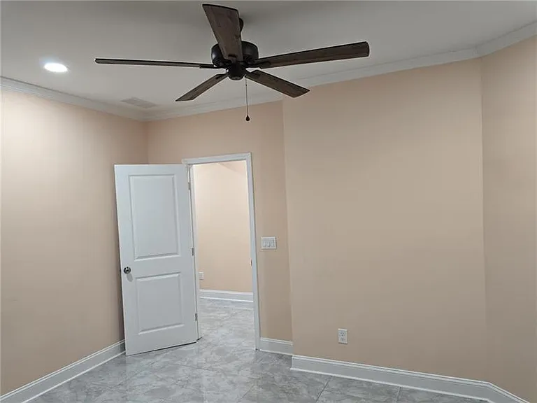 6850 Rocking Horse Ln — Photo 13