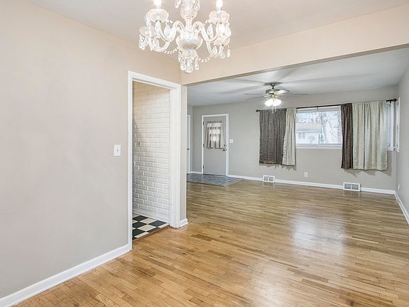 5th image of 2701 Applelane Ave
