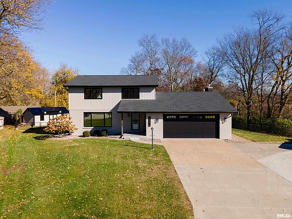 2nd image of 2527 113th Avenue Ct W