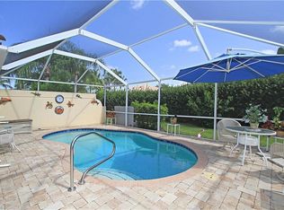 4284 Redonda Ln, Naples, FL 34119