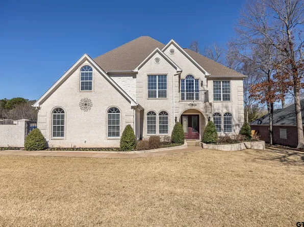 2102 Woodlands Dr, Tyler, TX 75703