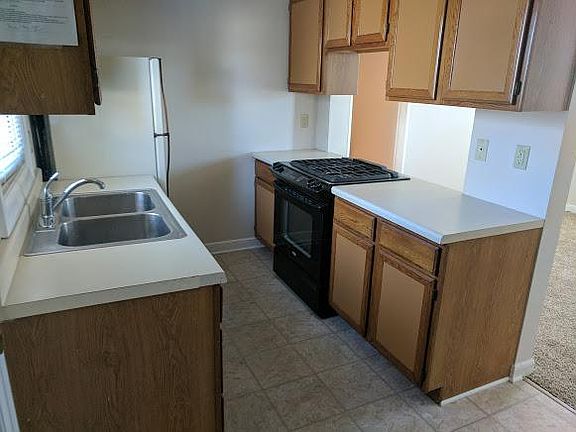 3rd image of 3001 E 29th St
