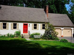 73 Lynn Rd, Ivoryton, CT 06442