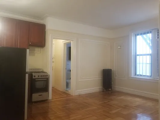 Rented by Lang Realty LLC | media 24