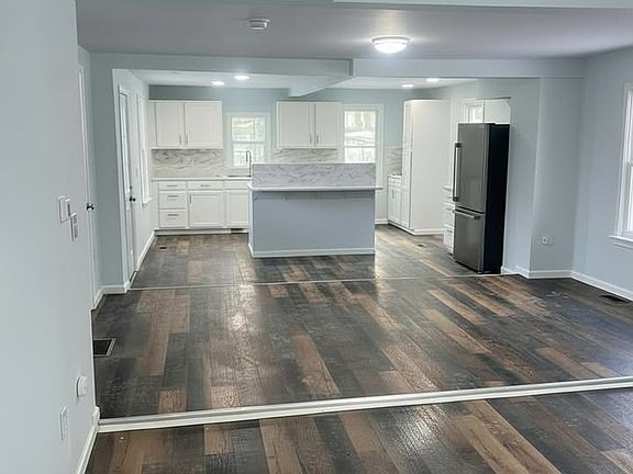 3rd image of 59 West Ave