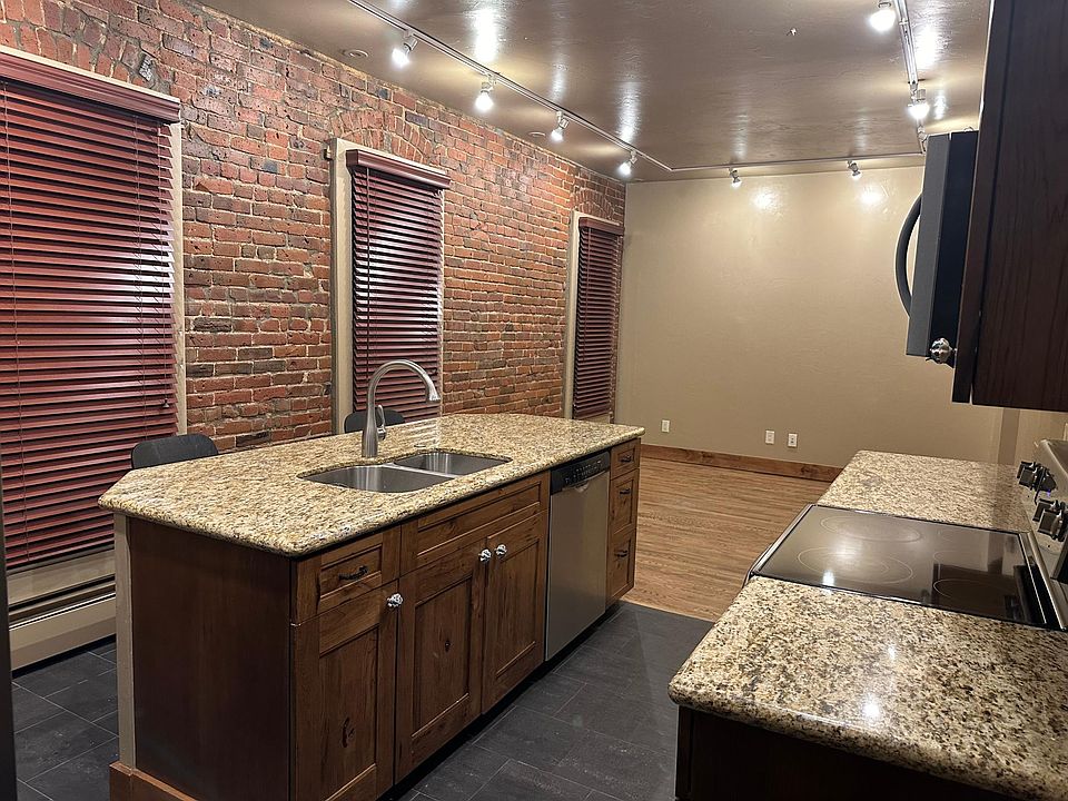 1st image of 1626 N Franklin St #2