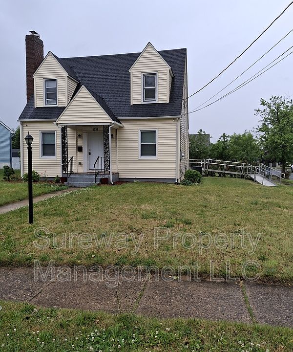 2nd image of 5032 Garden Ave