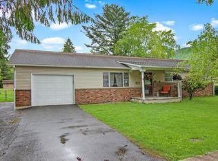 164 Ohio Ave, Rainelle, WV 25962